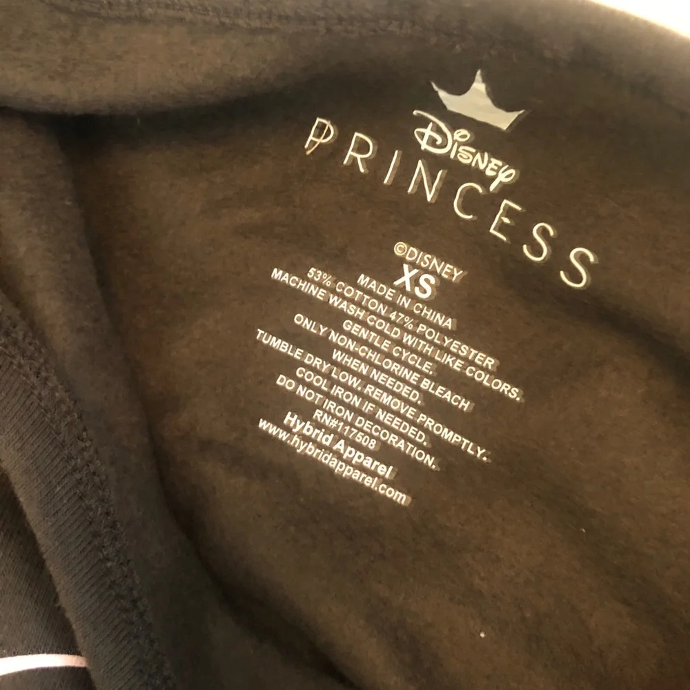 Disney x Target Cinderella Black Sweatshirt. - Picture 8 of 9